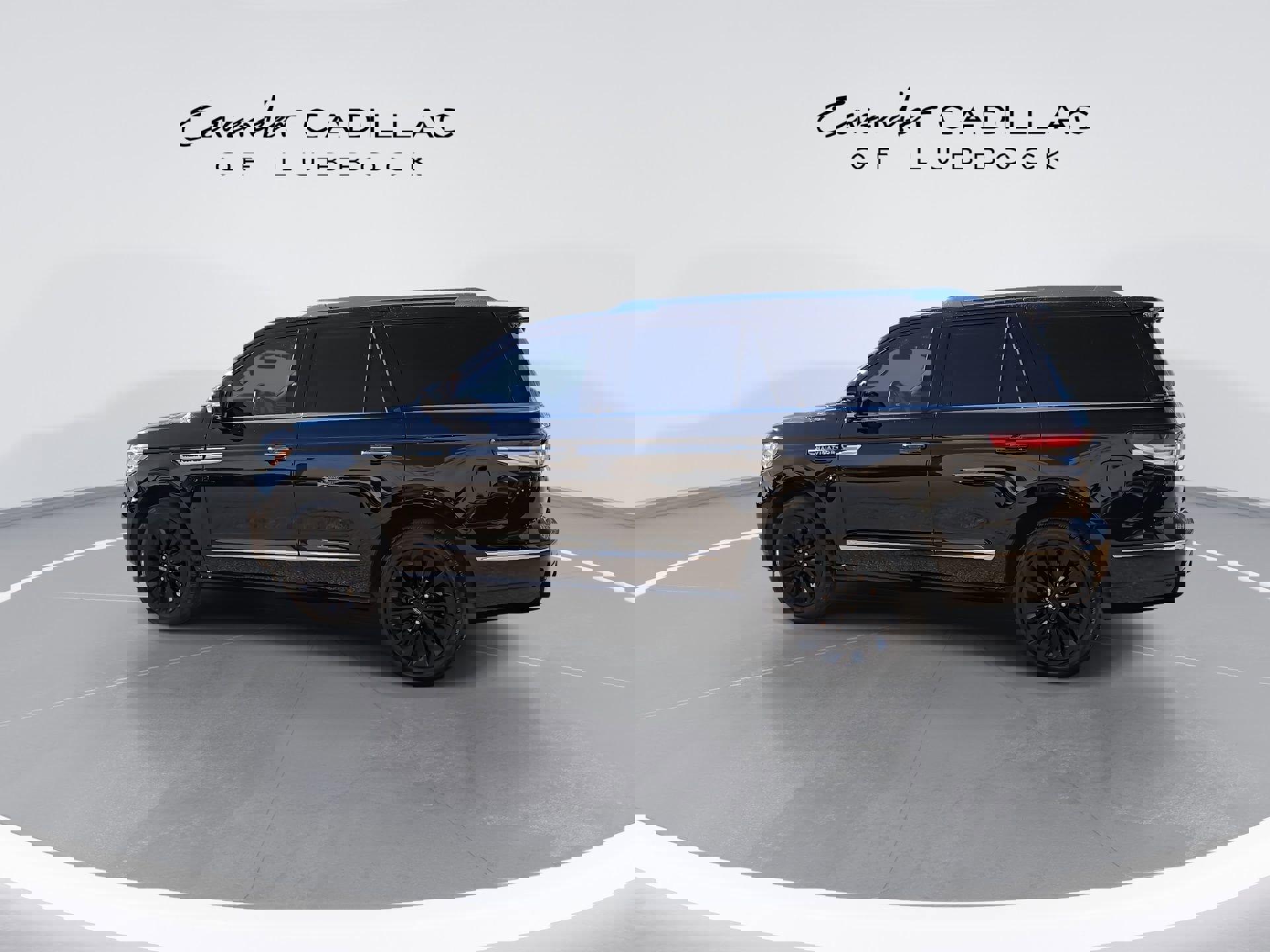 Used 2023 Lincoln Navigator Reserve image 6