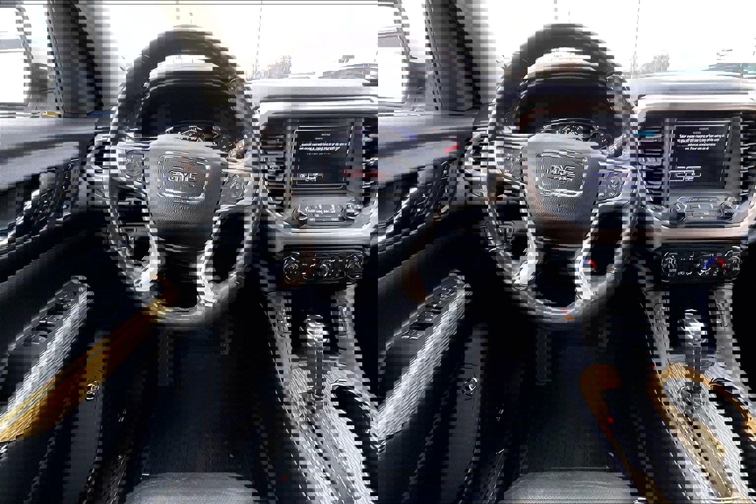 Used 2019 GMC Acadia Denali w/ Technology Package image 5