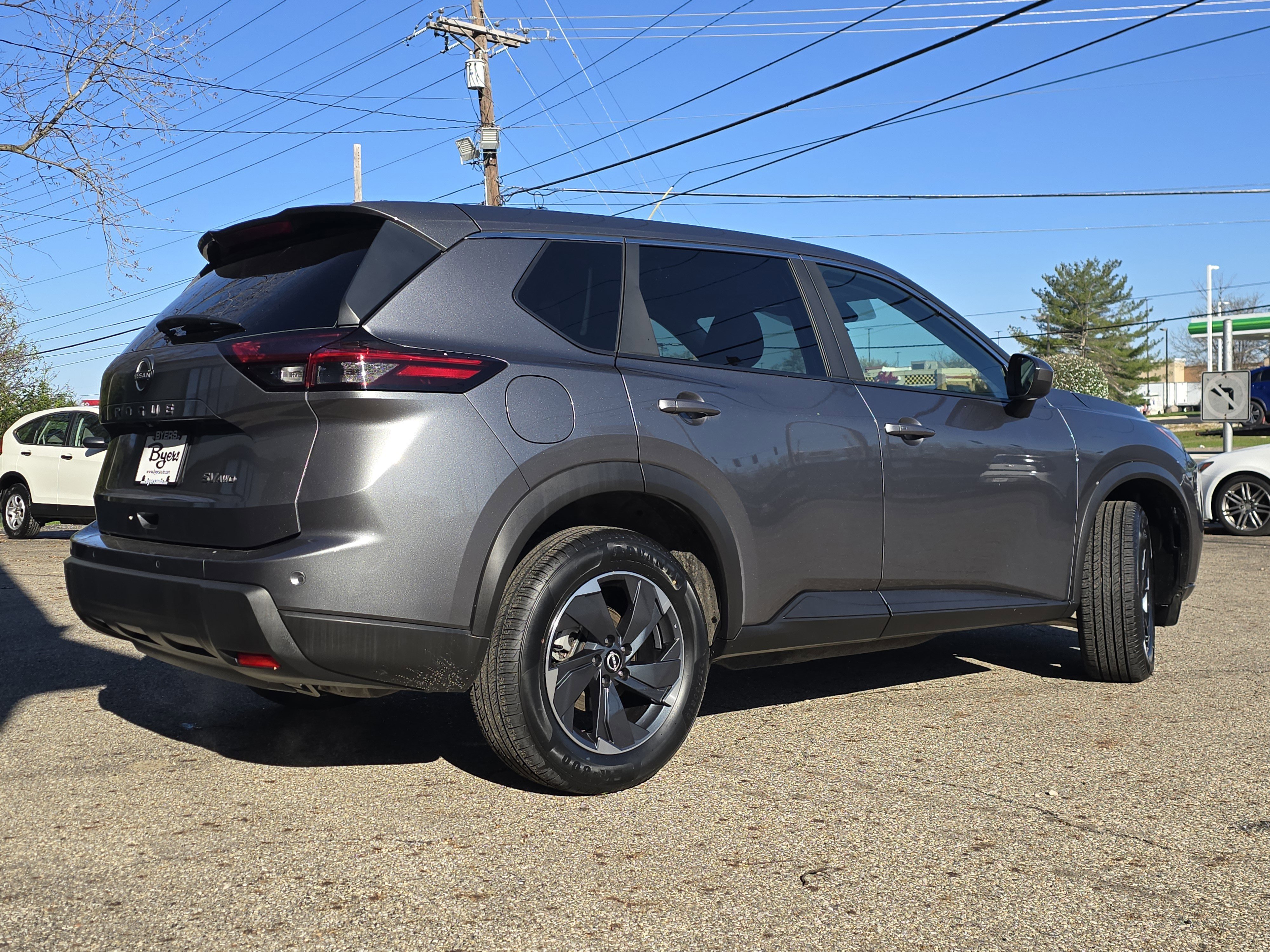 Used 2024 Nissan Rogue SV image 7