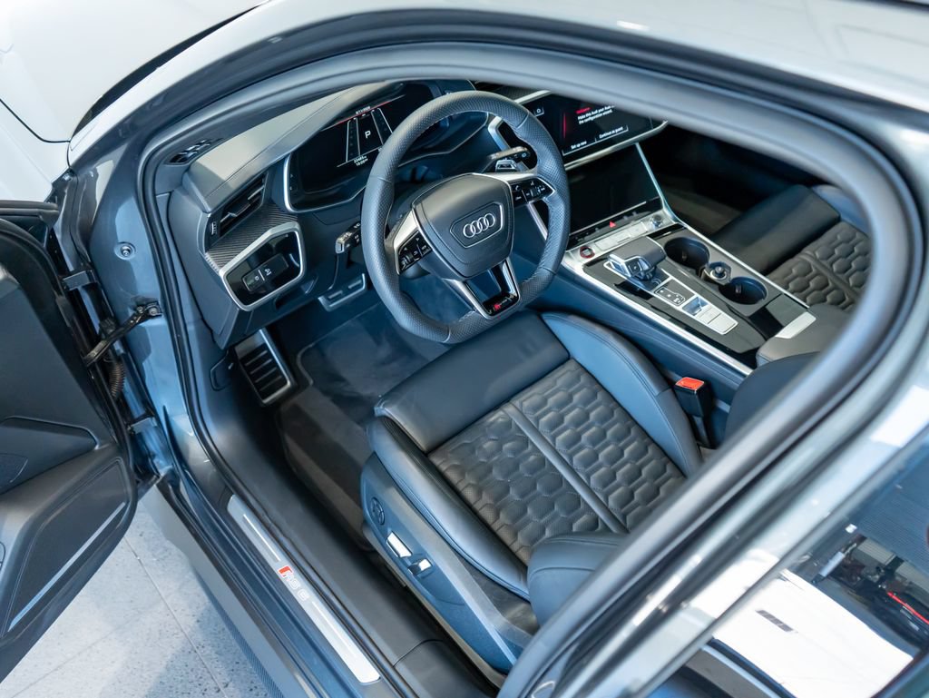Used 2025 Audi RS 6 performance AWD/4WD image 4