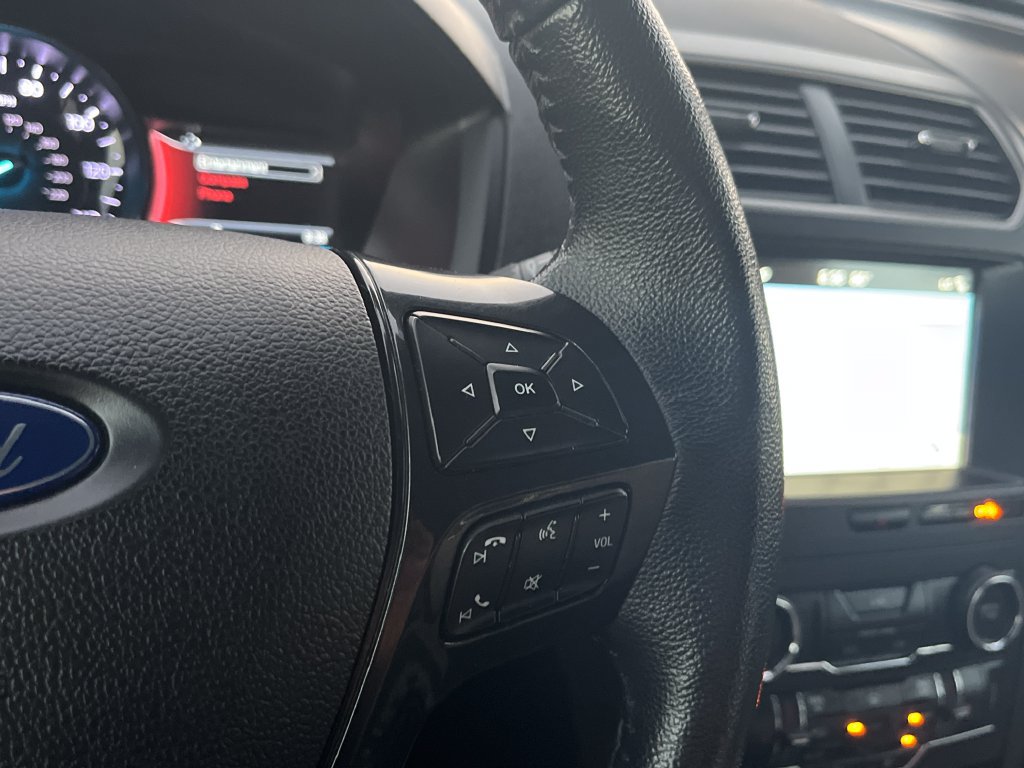 Used 2018 Ford Explorer XLT w/ Equipment Group 202A AWD/4WD image 44