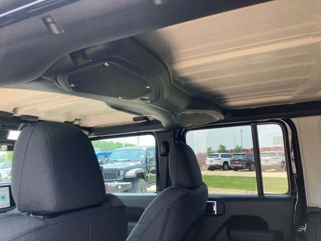 New 2025 Jeep Wrangler Unlimited Sport AWD/4WD image 27