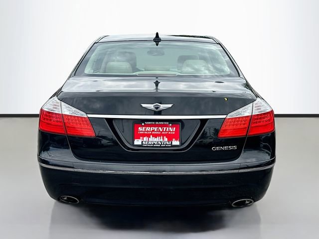 Used 2011 Hyundai Genesis 3.8 RWD image 7