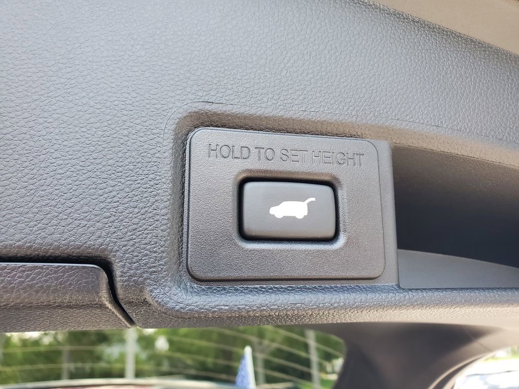Used 2026 Acura RDX SH-AWD image 9