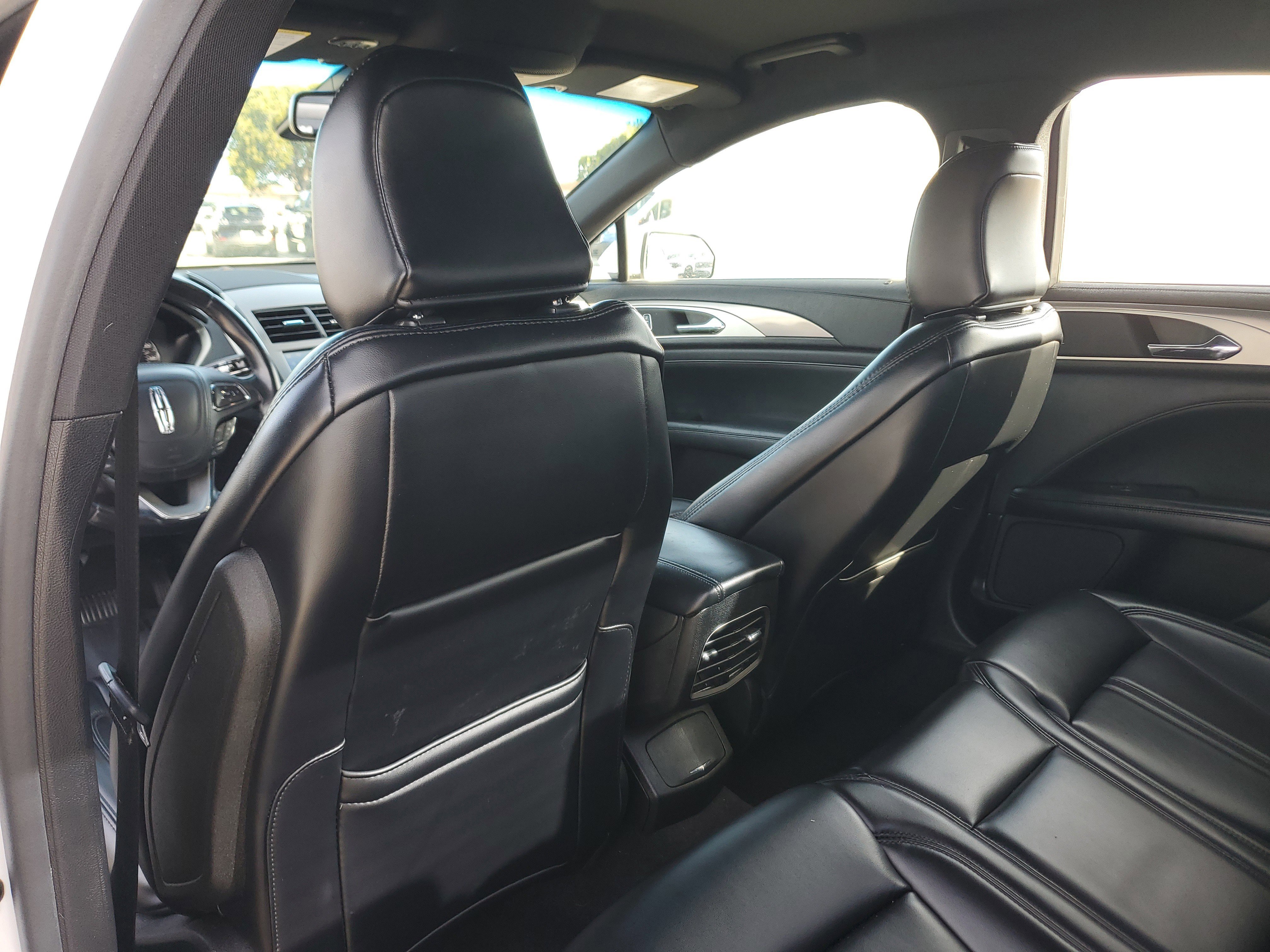 Used 2020 Lincoln MKZ image 13