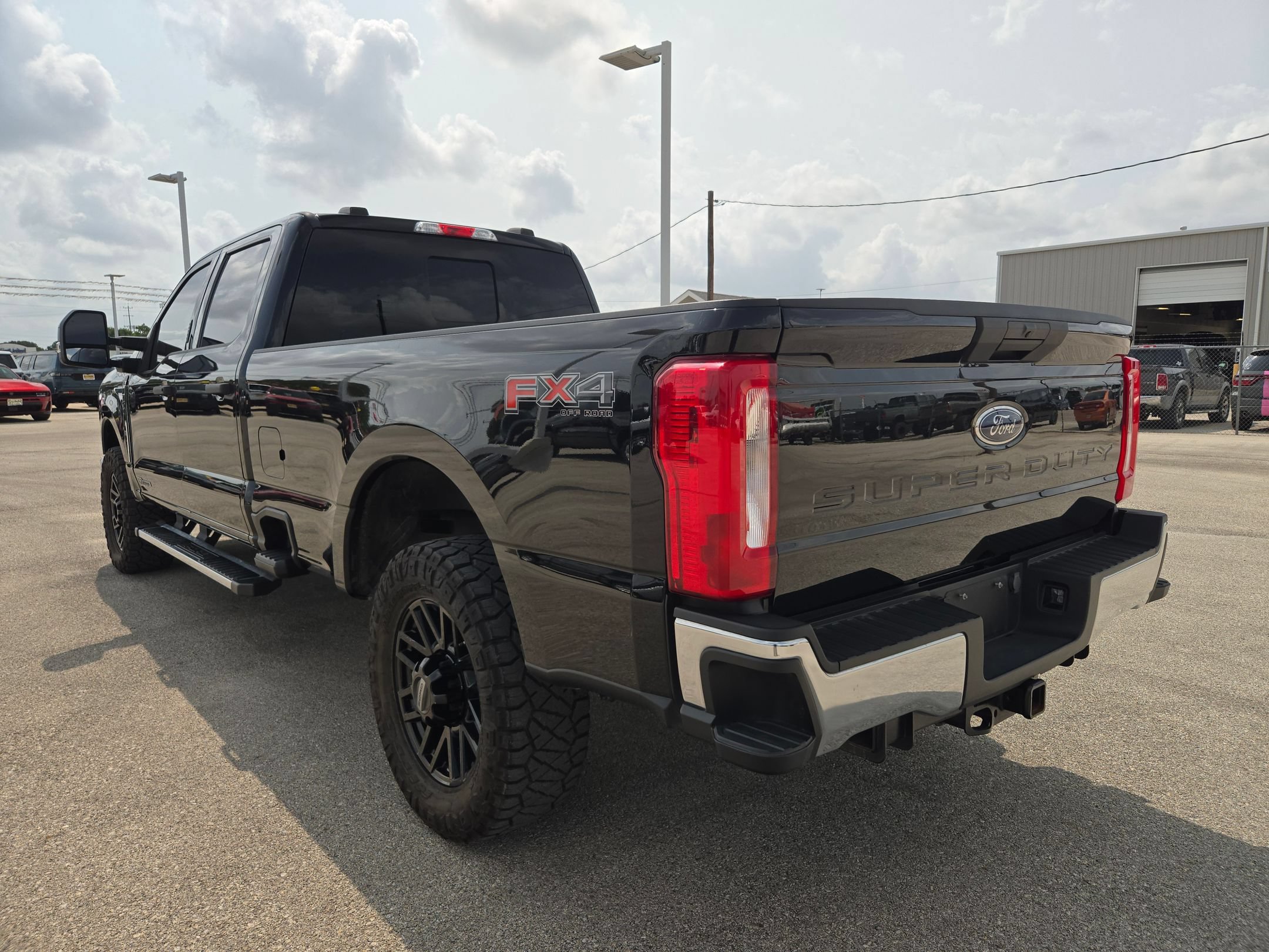 Used 2024 Ford F350 XLT AWD/4WD image 5