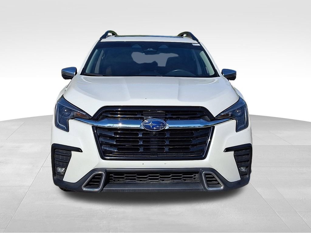 Used 2023 Subaru Ascent Touring image 2