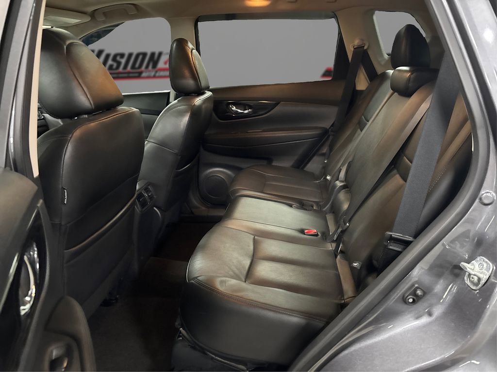 Used 2018 Nissan Rogue SL w/ Premium Package image 10