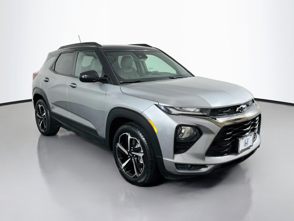 Used 2023 Chevrolet TrailBlazer RS w/ Convenience Package FWD image 3