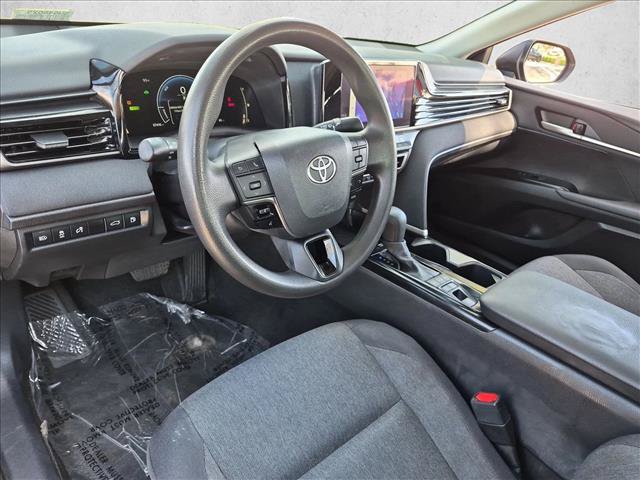 Used 2025 Toyota Camry LE FWD image 12