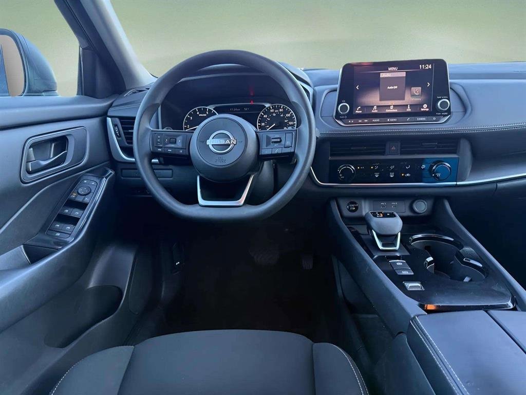 Used 2024 Nissan Rogue S image 9