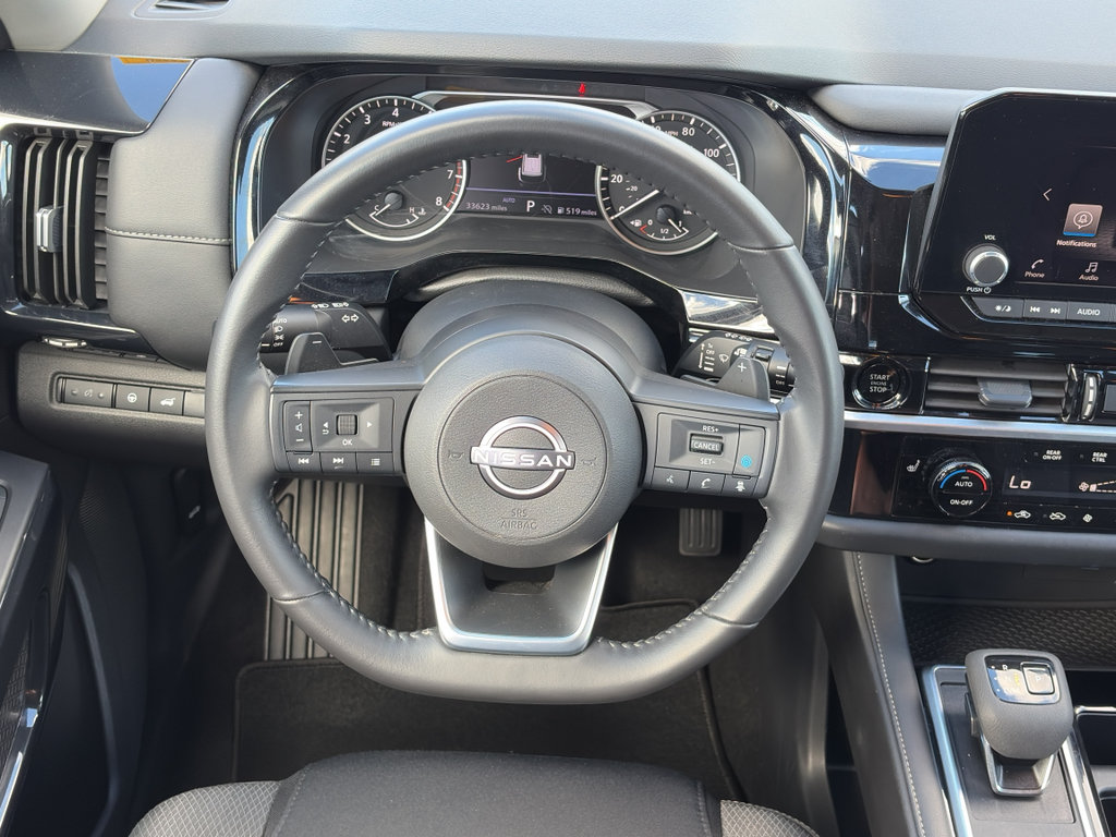 Used 2025 Nissan Pathfinder SV AWD/4WD image 32