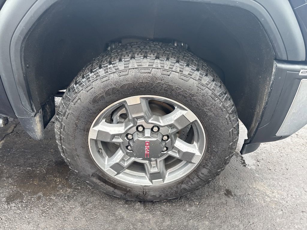 Used 2025 GMC Sierra 2500 SLT image 47