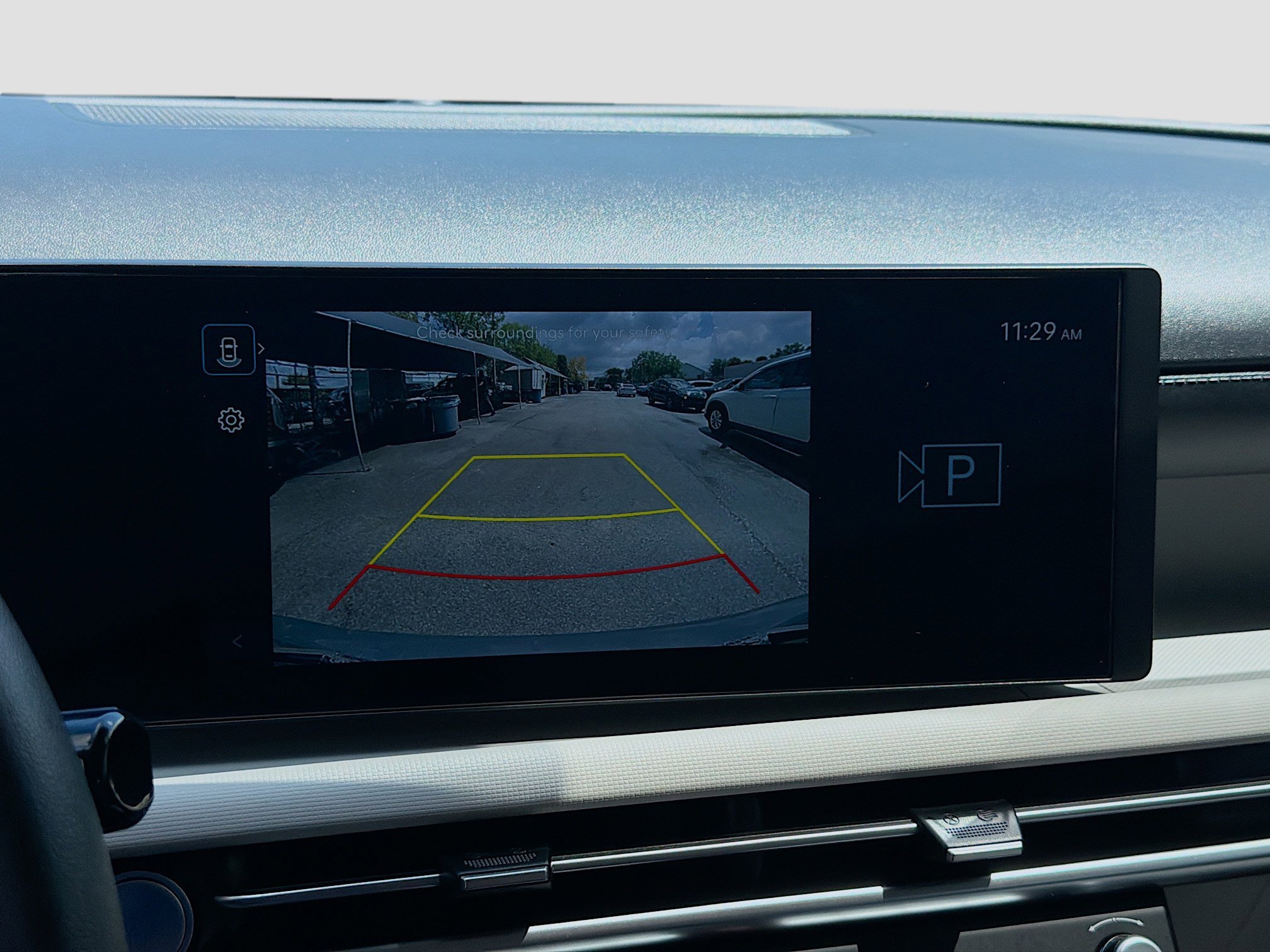 Used 2025 Hyundai Tucson SE image 11