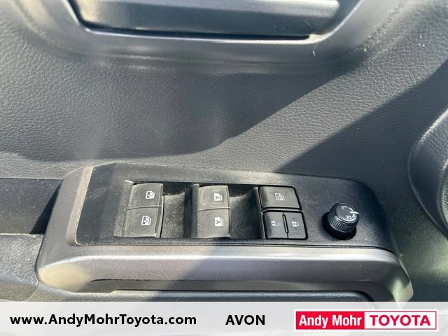 Used 2023 Toyota Tacoma SR5 AWD/4WD image 11