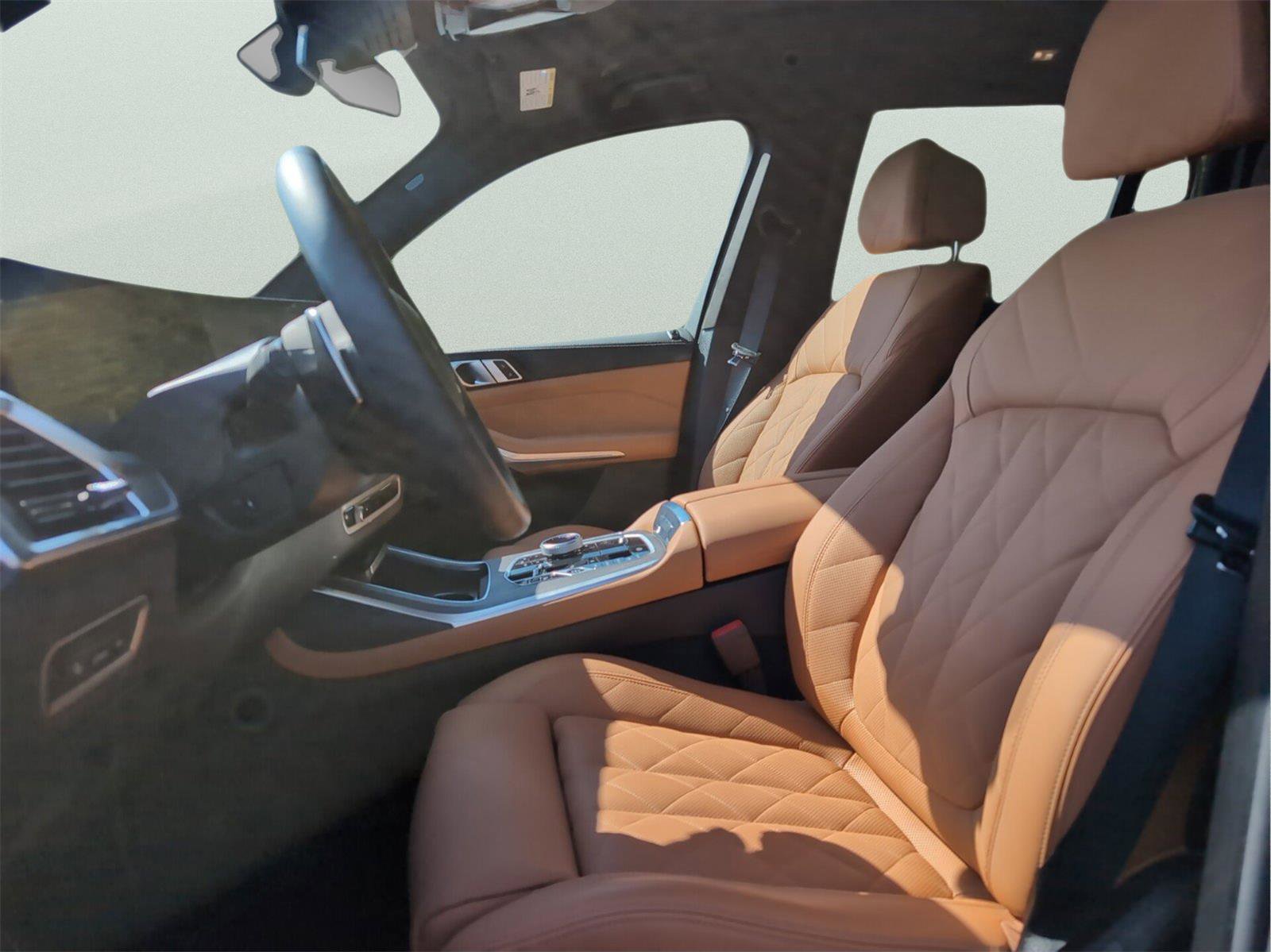 Used 2025 BMW X7 xDrive40i w/ Executive Package image 16