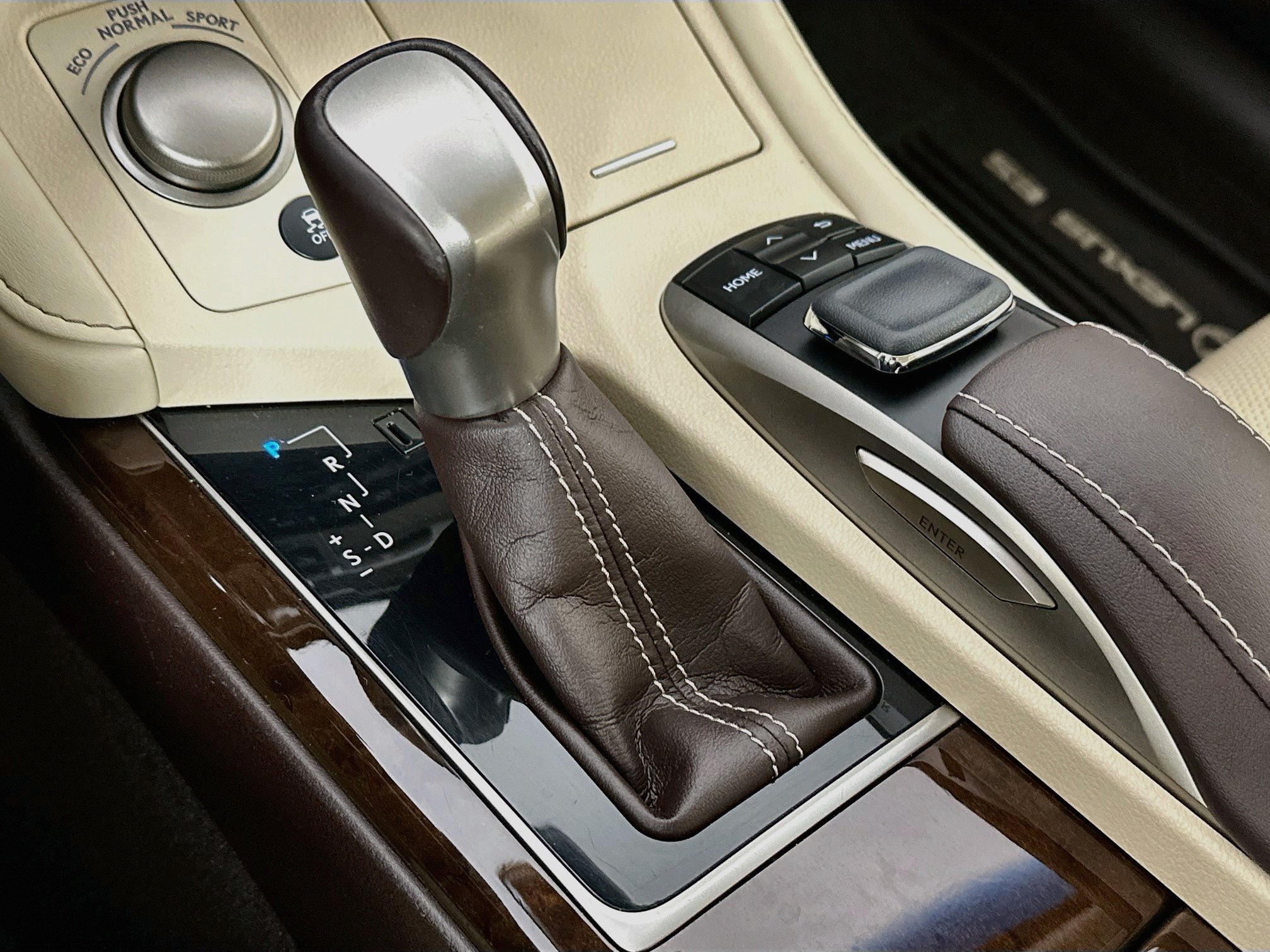 Used 2017 Lexus ES 350 w/ Luxury Package FWD image 17