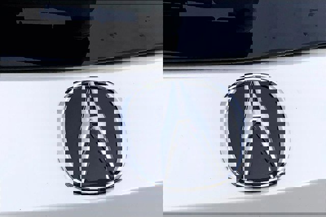 Used 2023 Acura MDX SH-AWD image 32