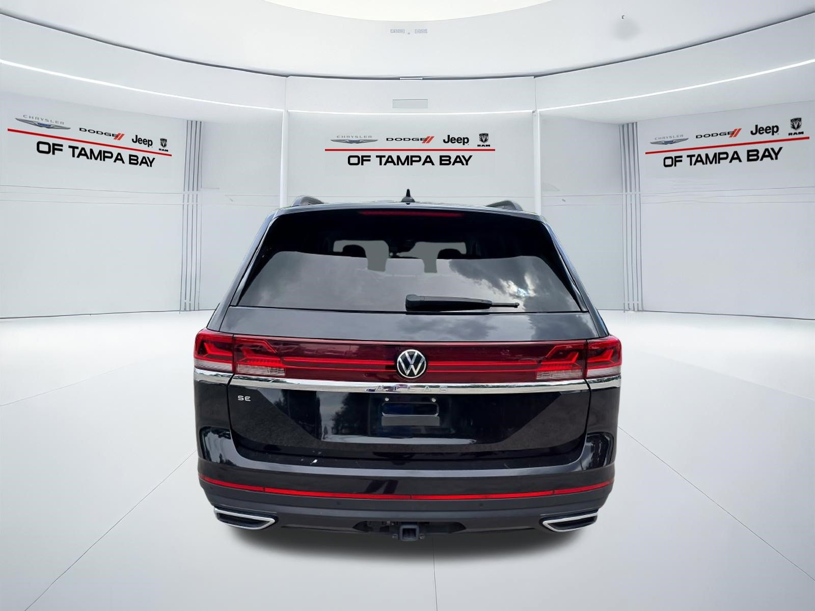 Used 2025 Volkswagen Atlas SE FWD image 5