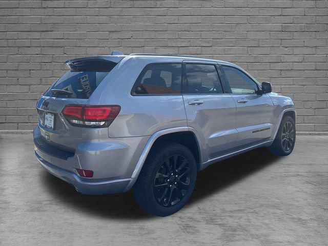 Used 2019 Jeep Grand Cherokee Altitude AWD/4WD image 7