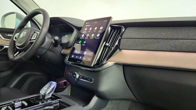 New 2026 Volvo XC90 B6 Core AWD/4WD image 35