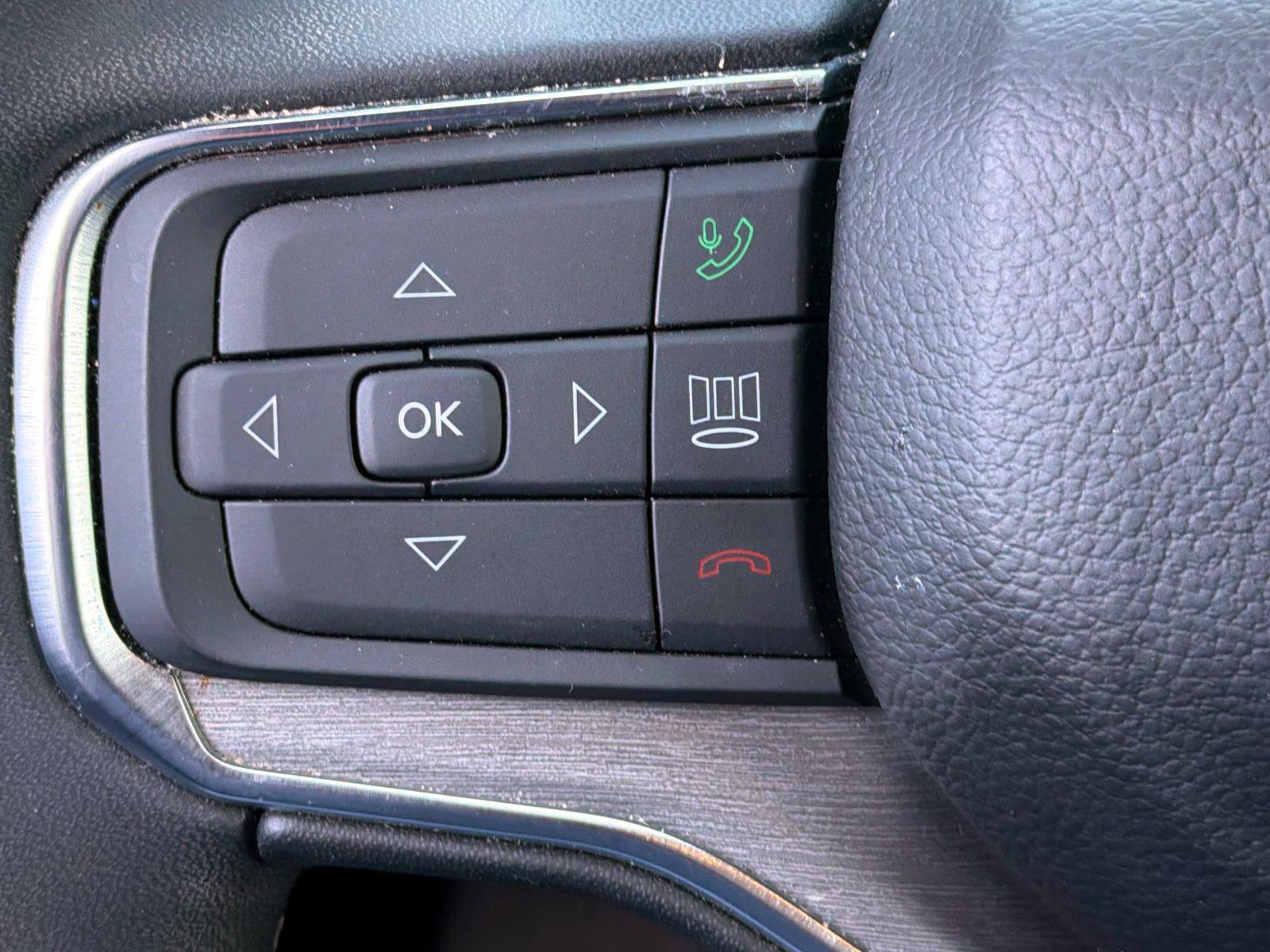 Used 2024 Jeep Wagoneer Series II AWD/4WD image 15
