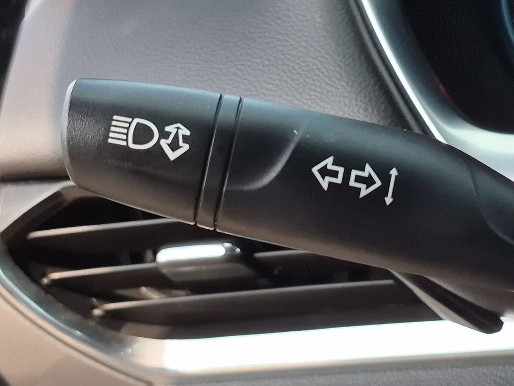 Used 2019 Chevrolet Traverse LT AWD/4WD image 17