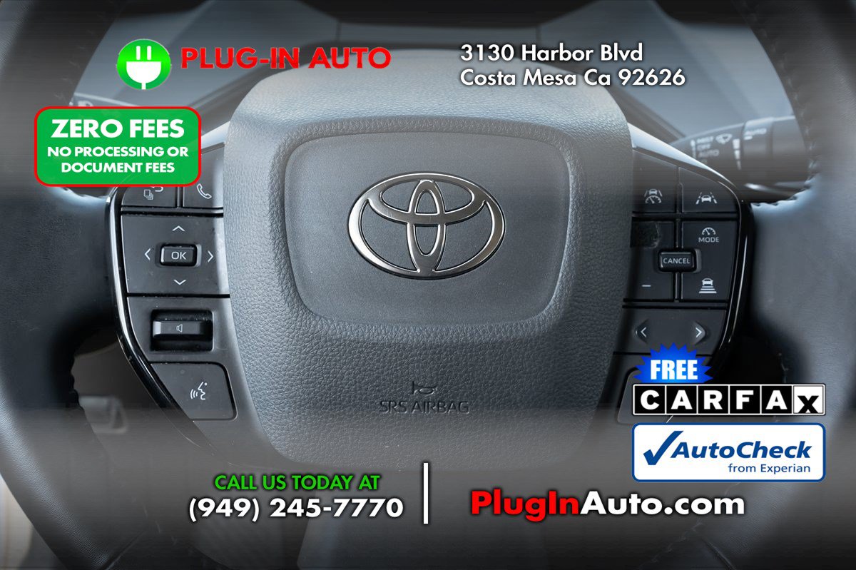 Used 2023 Toyota Prius XLE AWD/4WD image 16
