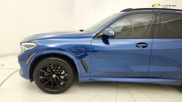 Used 2023 BMW X5 xDrive40i w/ M Sport Package AWD/4WD image 9