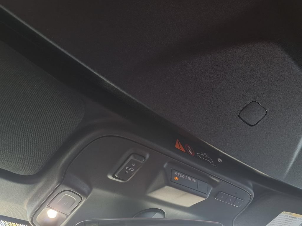 Used 2016 Chevrolet Camaro SS RWD image 13
