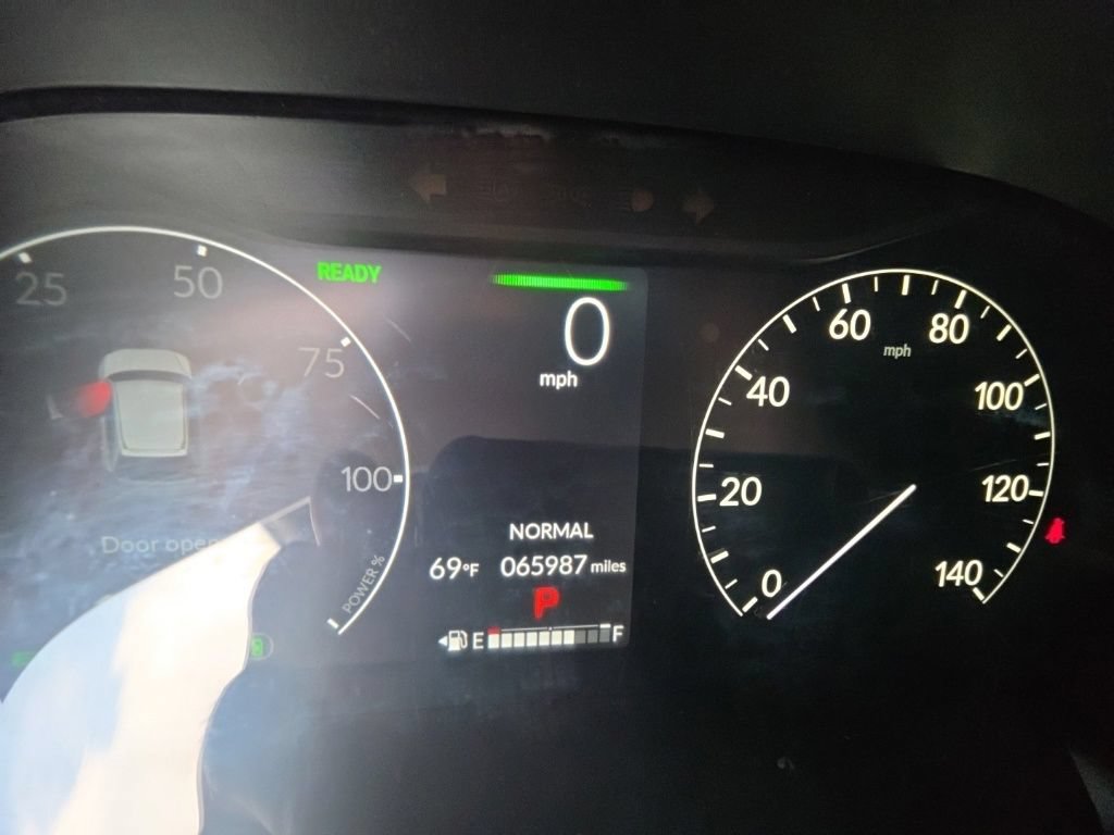 Used 2024 Honda CR-V Sport Touring image 17