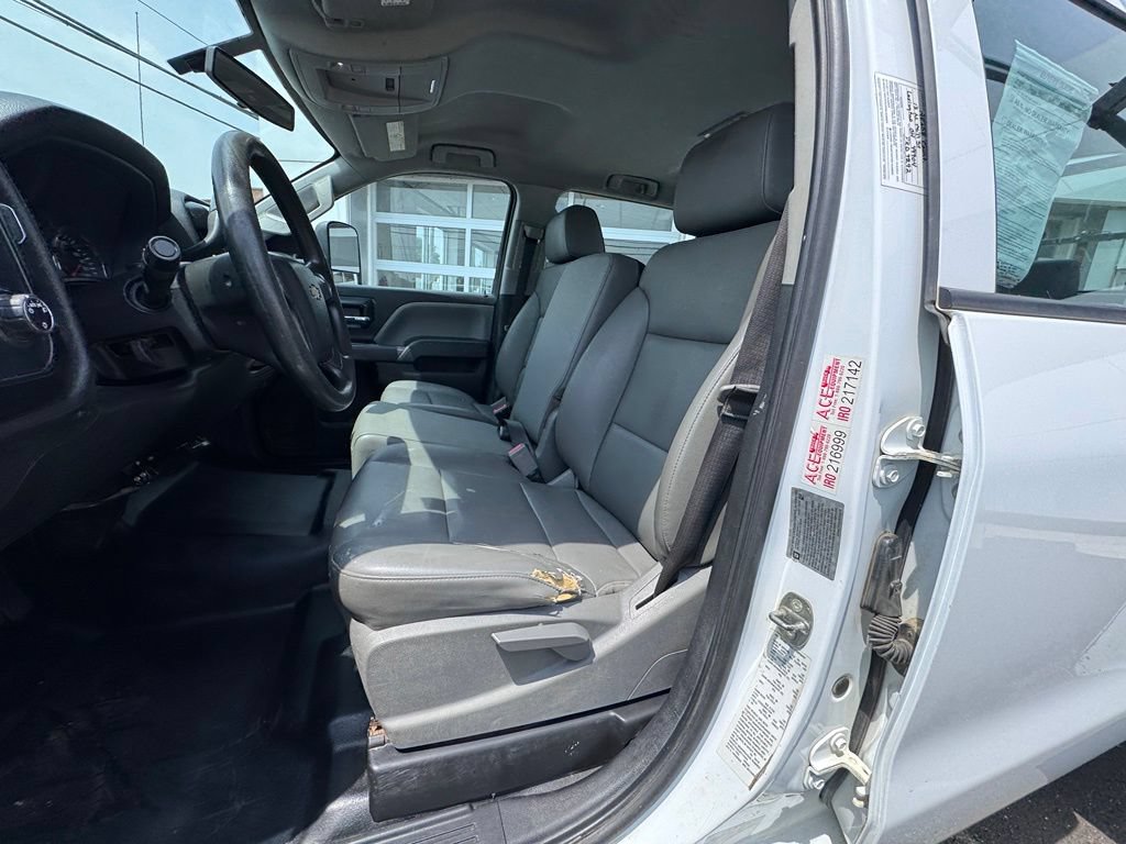 Used 2018 Chevrolet Silverado 3500 W/T RWD image 14