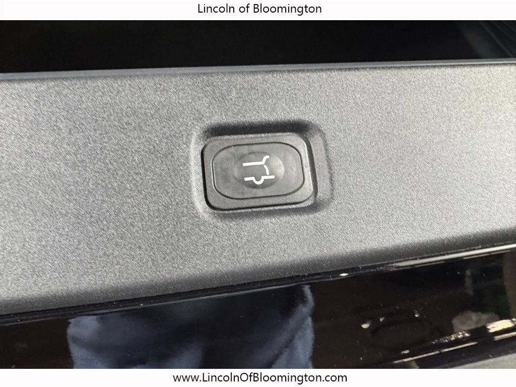 New 2026 Lincoln Navigator L Reserve AWD/4WD image 30