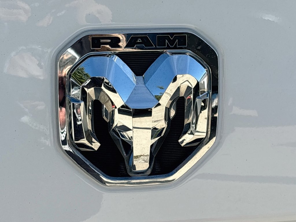 Used 2022 RAM 2500 Laramie w/ Safety Group B AWD/4WD image 10