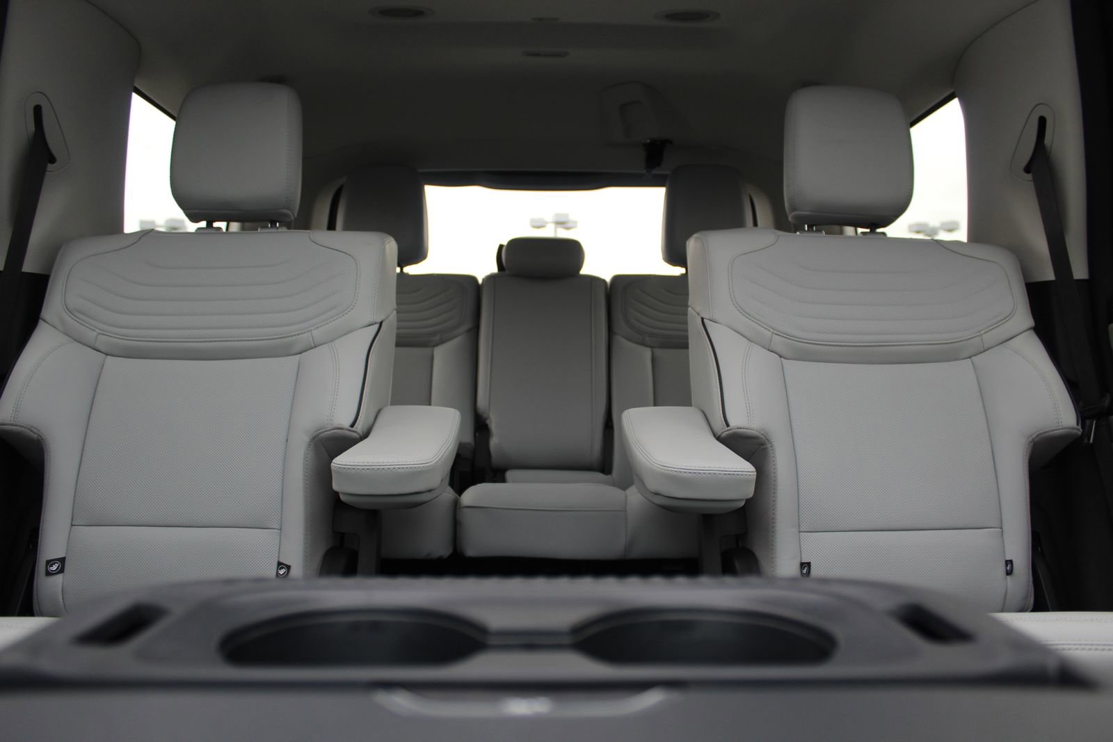 New 2026 Ford Expedition Platinum w/ Platinum Ultimate Package image 13