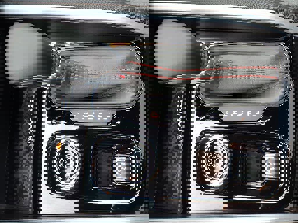 Certified 2024 Chevrolet Colorado Z71 w/ Z71 Convenience Package 2 image 24