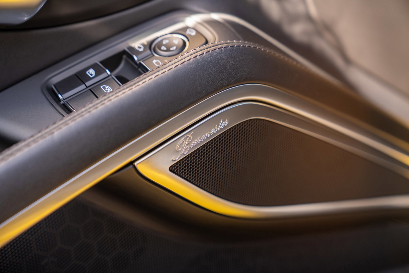 Certified 2025 Porsche 718 Cayman GTS image 11