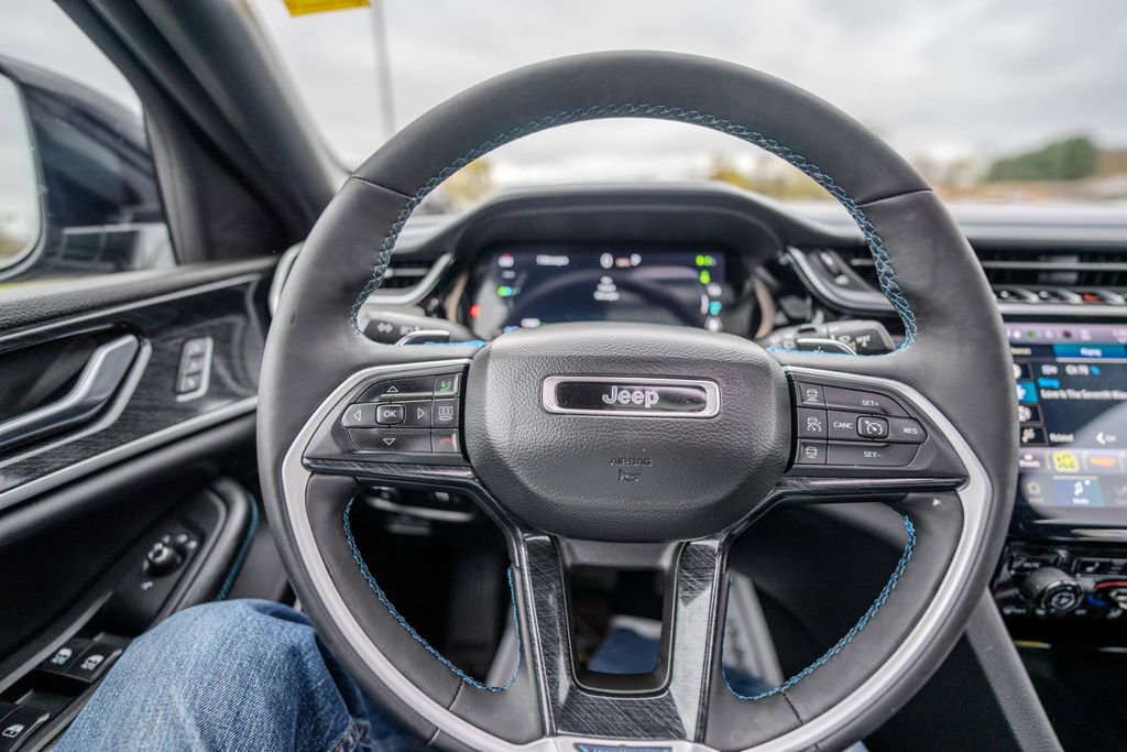 Used 2022 Jeep Grand Cherokee Trailhawk image 16