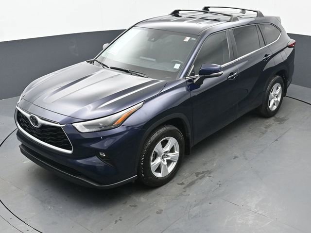 Used 2024 Toyota Highlander LE image 43