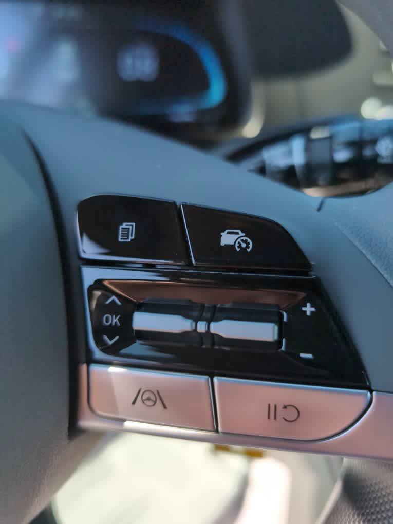 New 2026 Hyundai Elantra SE FWD image 28