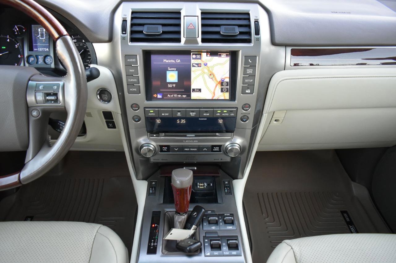 Used 2014 Lexus GX 460 Luxury image 19