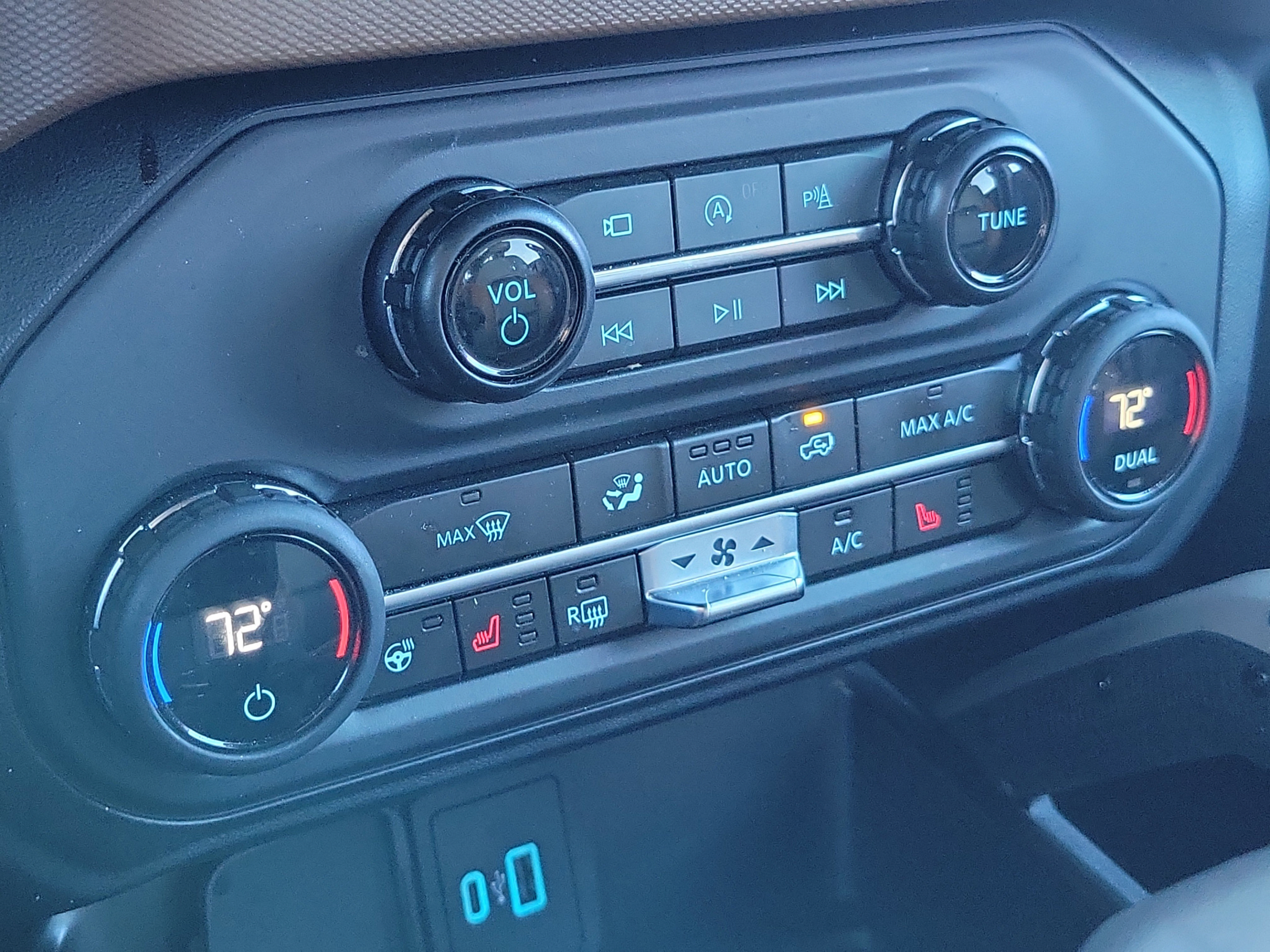 Used 2024 Ford Bronco Outer Banks AWD/4WD image 27