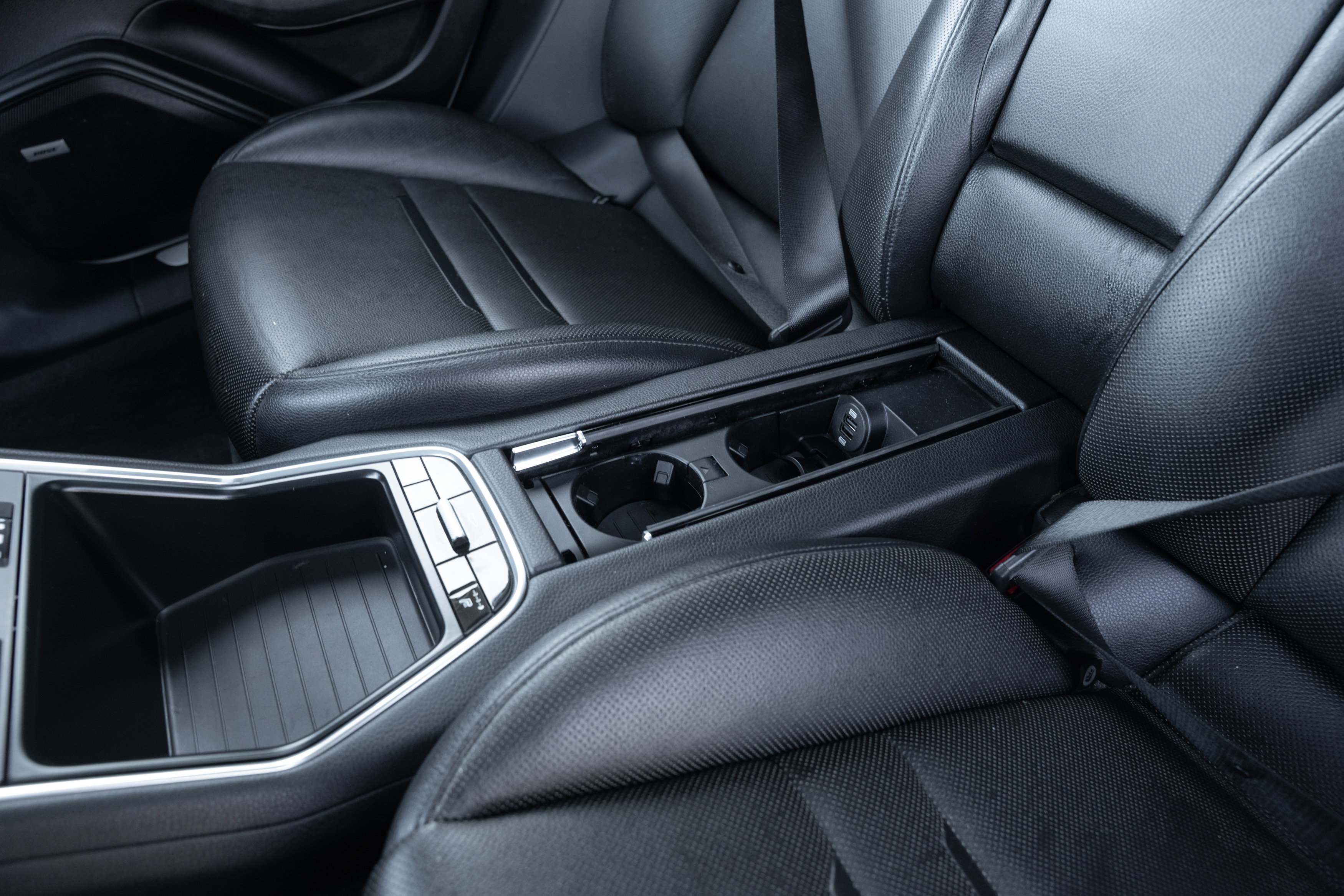 Used 2020 Porsche Panamera 4S image 31