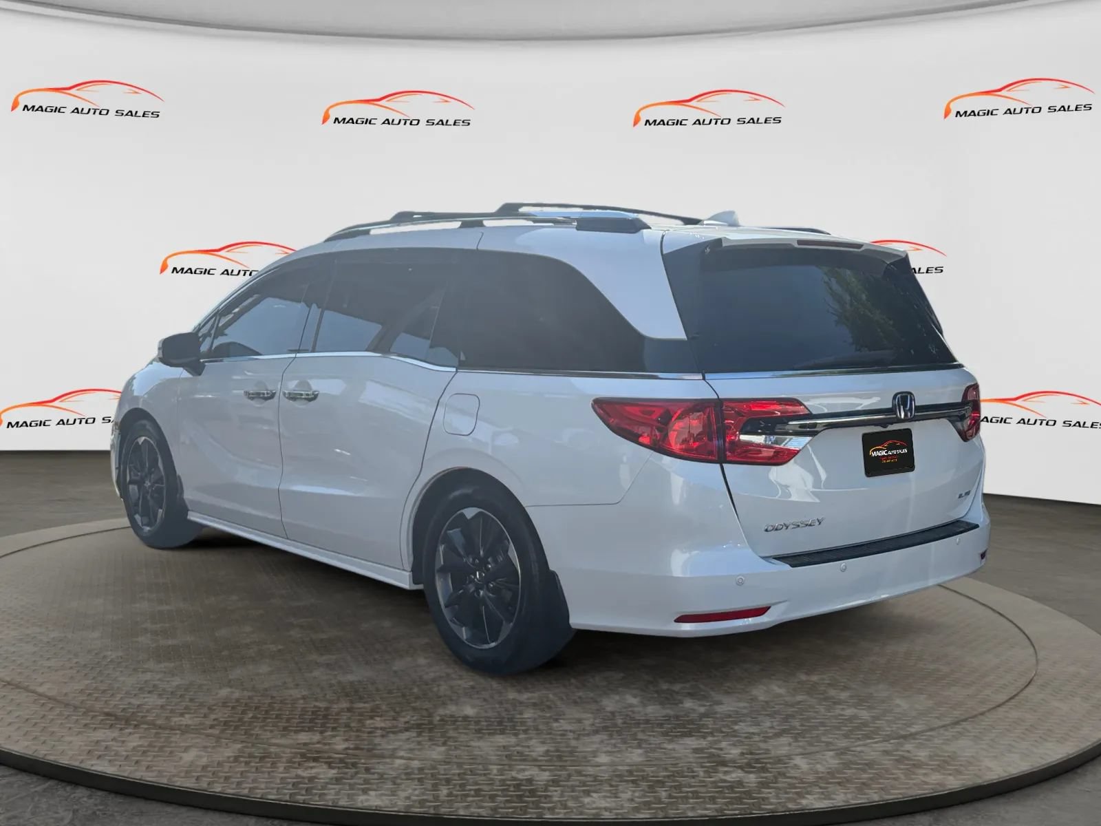 Used 2021 Honda Odyssey Elite image 8