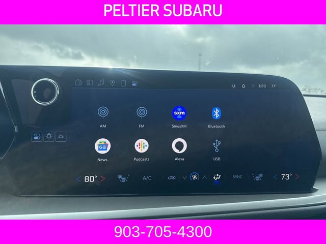 Used 2025 Chevrolet Traverse LT image 17