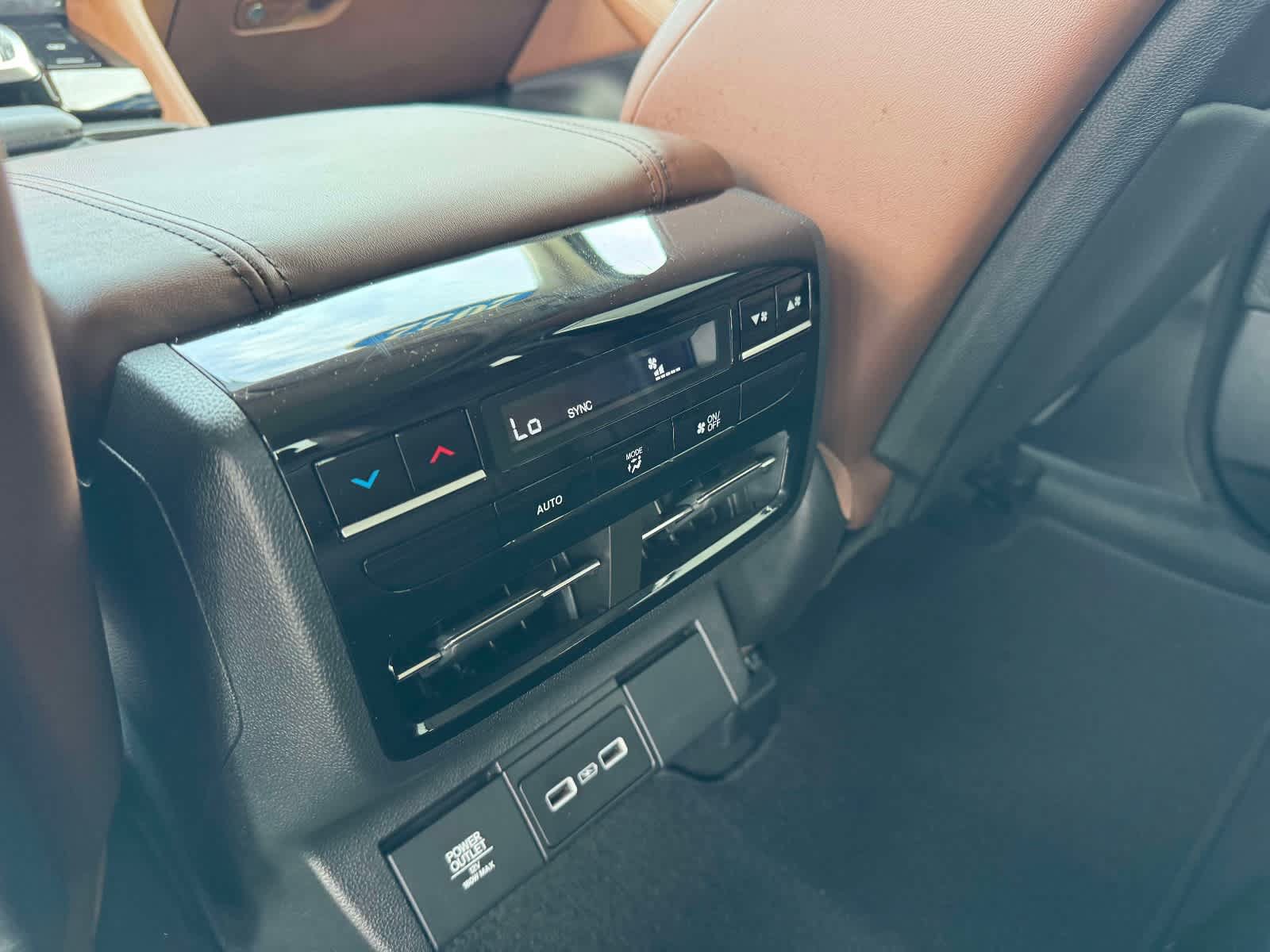 Certified 2022 Acura MDX SH-AWD w/ Technology Package image 12
