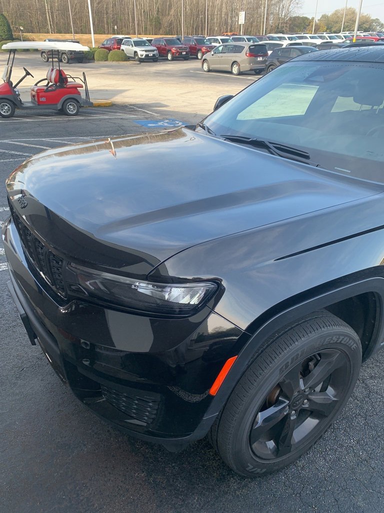 Used 2023 Jeep Grand Cherokee L Laredo image 33