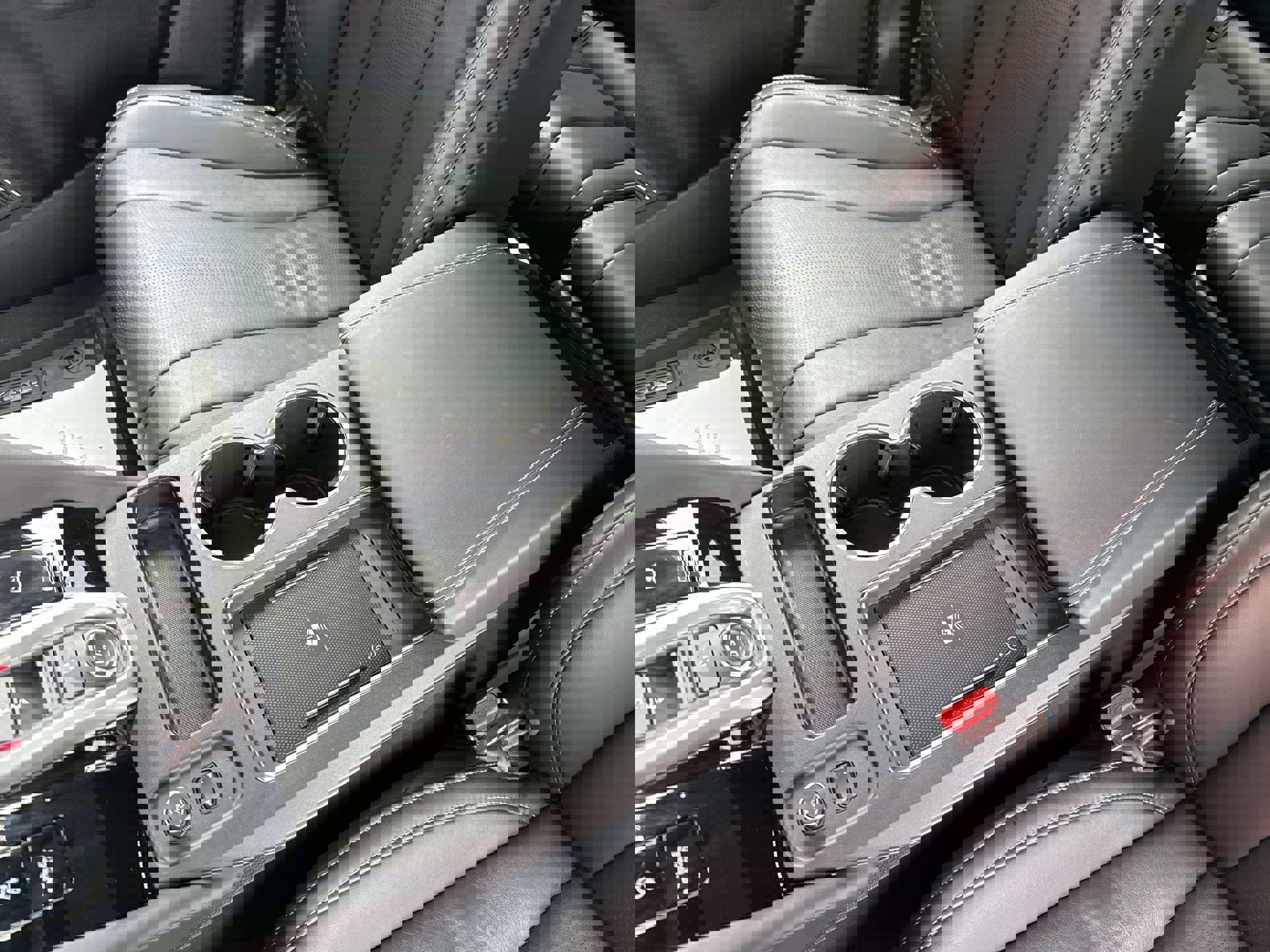 Used 2025 Acura MDX SH-AWD w/ Technology Package image 23