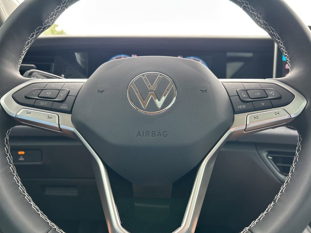 New 2026 Volkswagen Tiguan SE FWD image 24