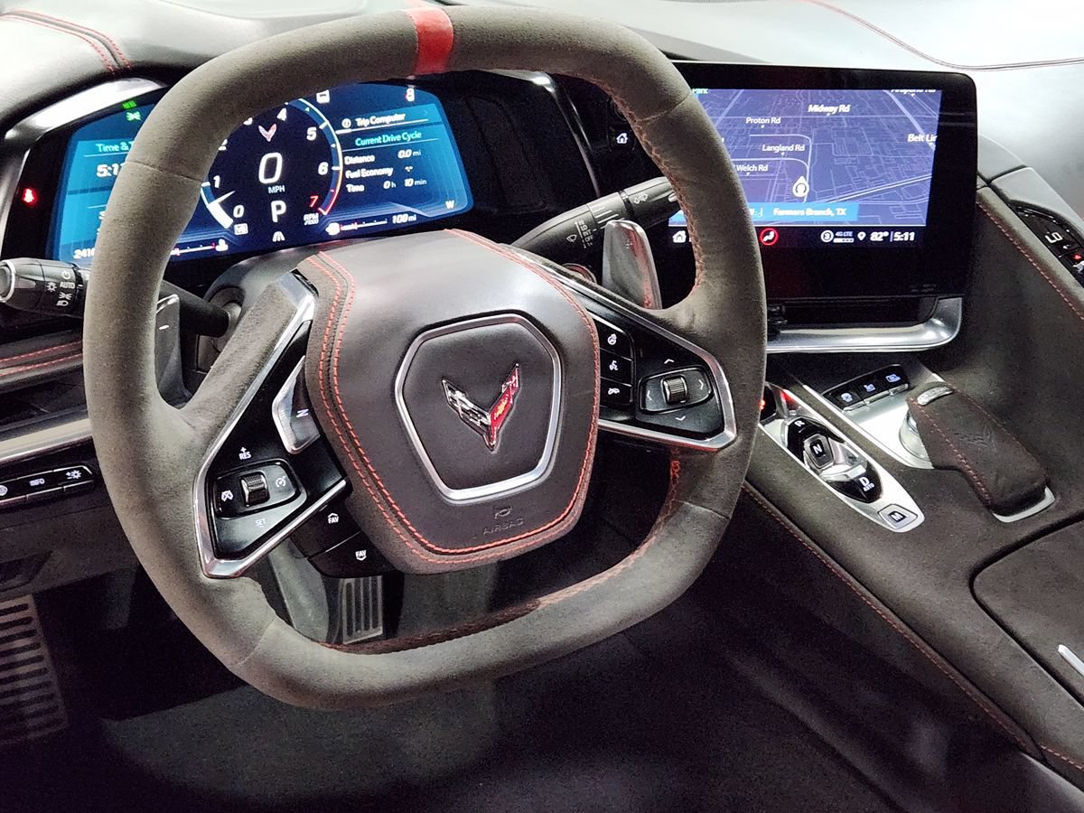 Used 2021 Chevrolet Corvette Stingray Premium Conv w/ Z51 Performance Package RWD image 46